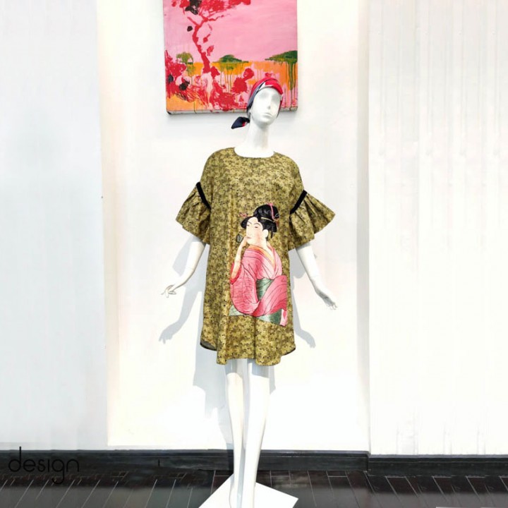 Kimono dress with Geisha embroidery